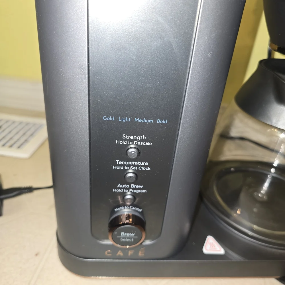 Williams Sonoma Matte Black Drip Coffee Brewer with Glass Carafe